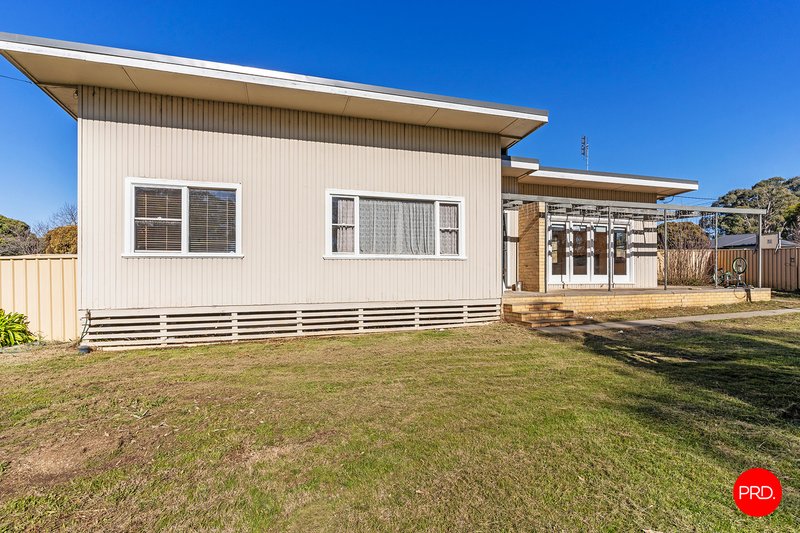 Photo - 1 Morrison Street, Kangaroo Flat VIC 3555 - Image 2