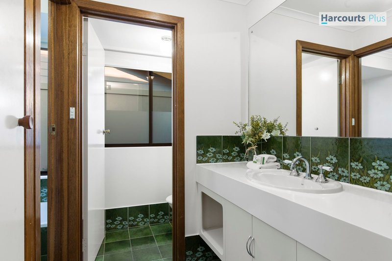 Photo - 1 Moth Court, Hallett Cove SA 5158 - Image 16