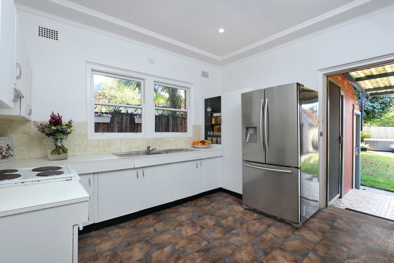 Photo - 1 Mountbatten Street, Oatley NSW 2223 - Image 5