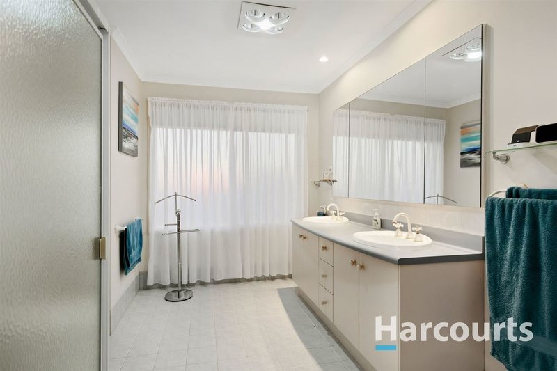 Photo - 1 Mudo Court, Rowville VIC 3178 - Image 13