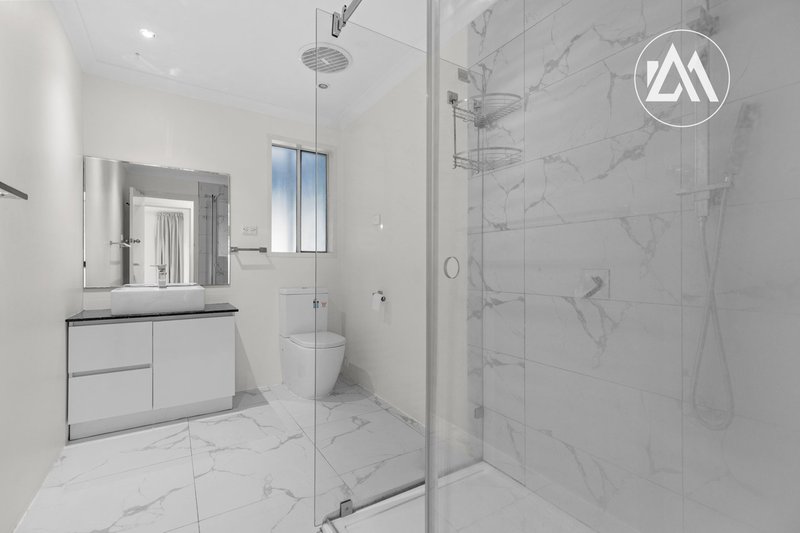 Photo - 1 Mulberry Crescent, Frankston North VIC 3200 - Image 9