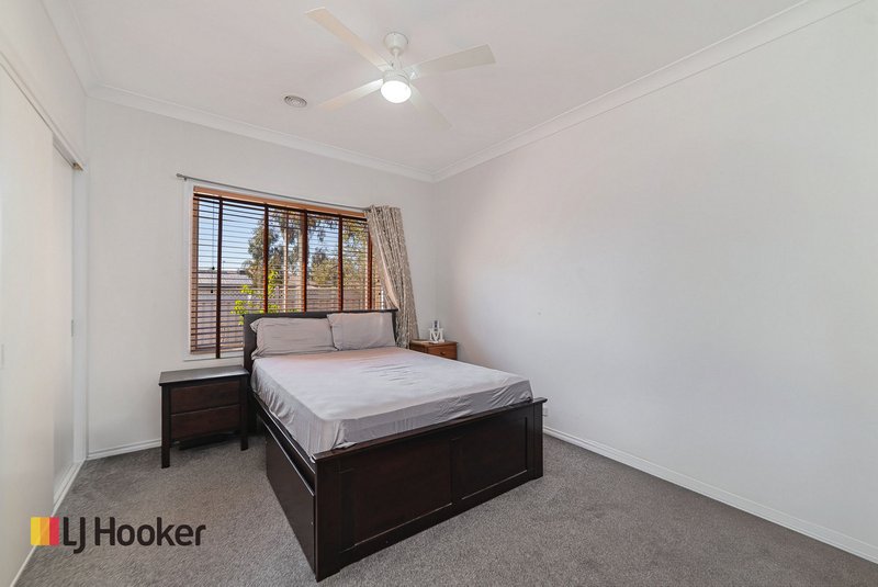 Photo - 1 Mulberry Pass, Craigieburn VIC 3064 - Image 11