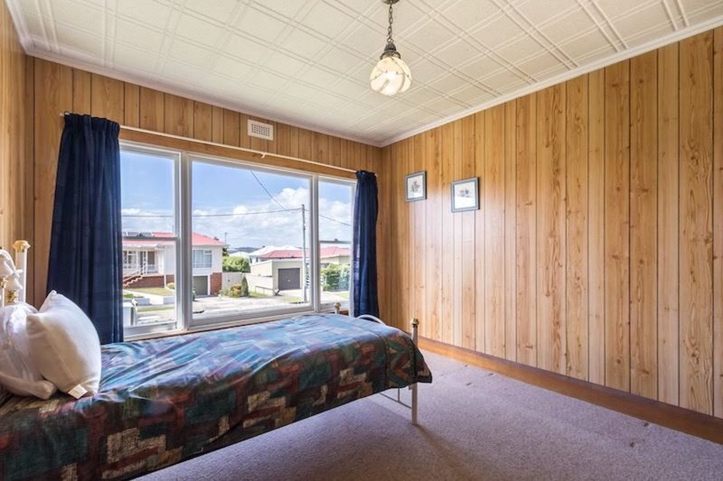 Photo - 1 Murfet Crescent, Devonport TAS 7310 - Image 8