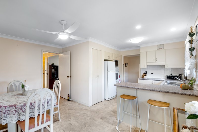 Photo - 1 Myles Place, Minto NSW 2566 - Image 4