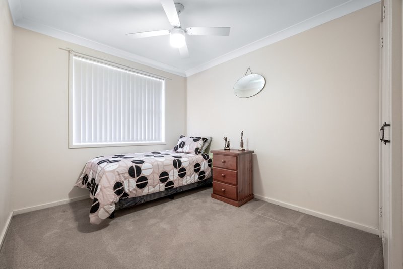 Photo - 1 Myles Place, Minto NSW 2566 - Image 8