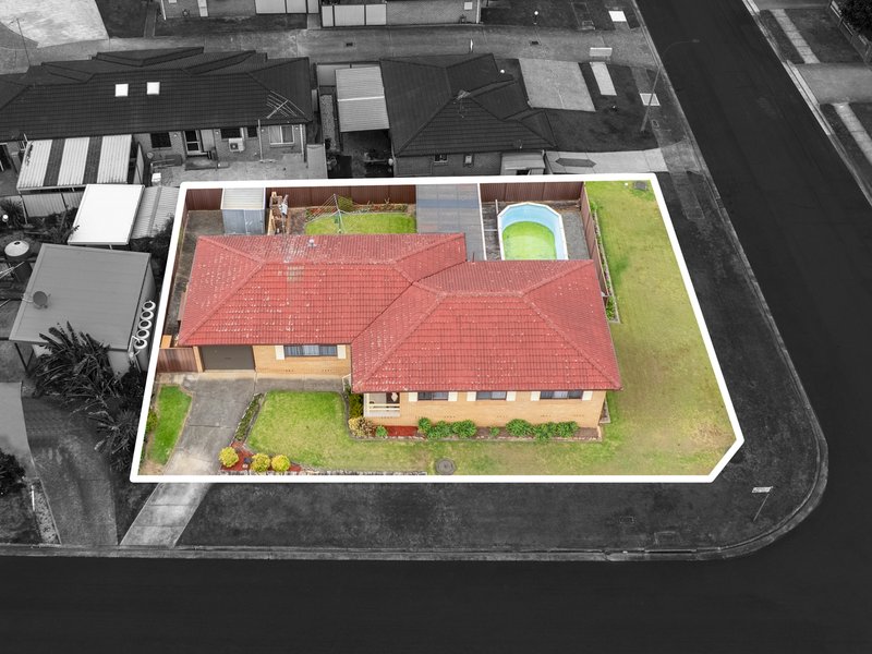 Photo - 1 Myles Place, Minto NSW 2566 - Image 12