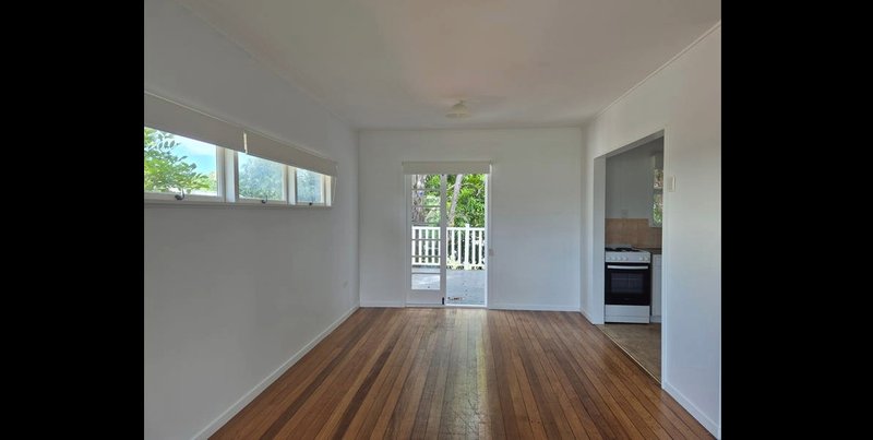 Photo - 1 Nakina Street, Southport QLD 4215 - Image 10