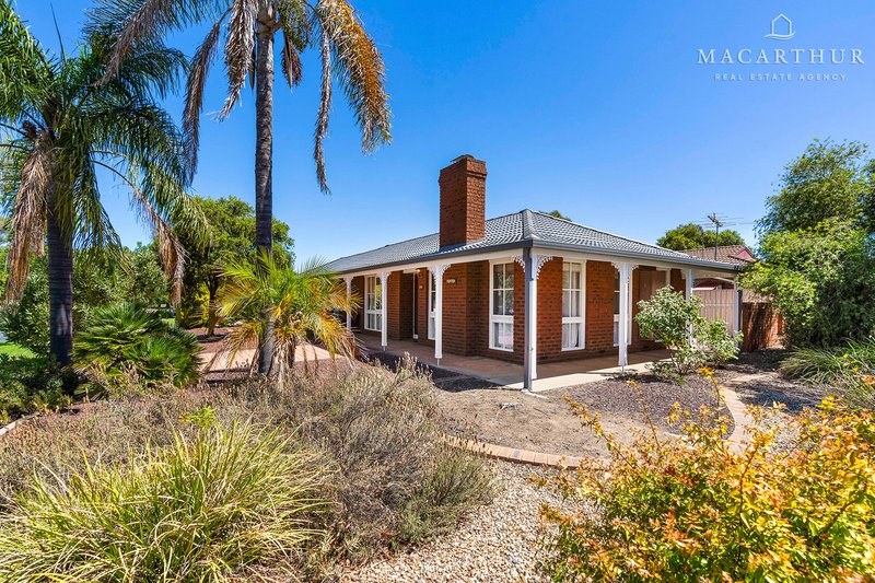 Photo - 1 Naretha Street, Glenfield Park NSW 2650 - Image 18