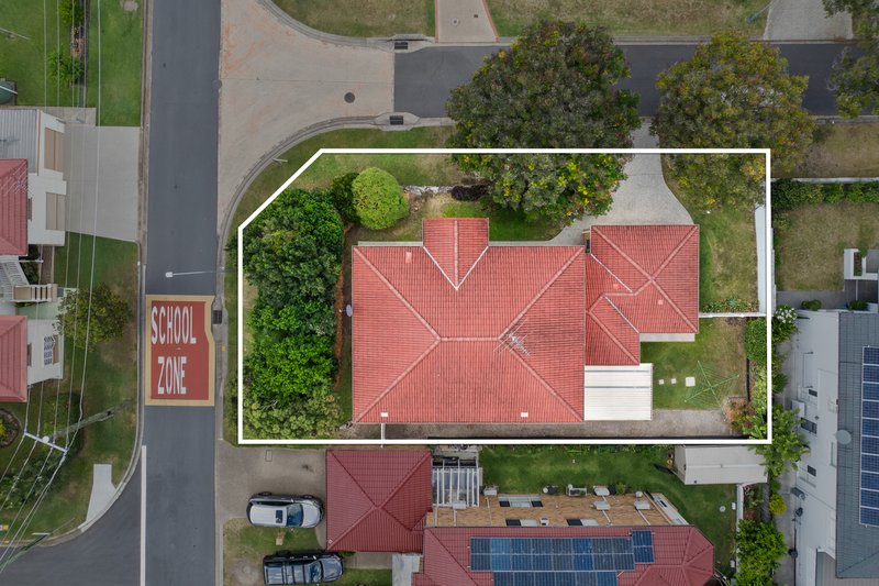 Photo - 1 Nelson Place, Newmarket QLD 4051 - Image 17