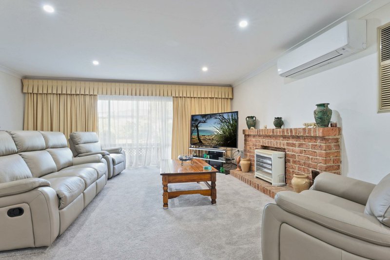 Photo - 1 Nerang Circuit, South Penrith NSW 2750 - Image 3