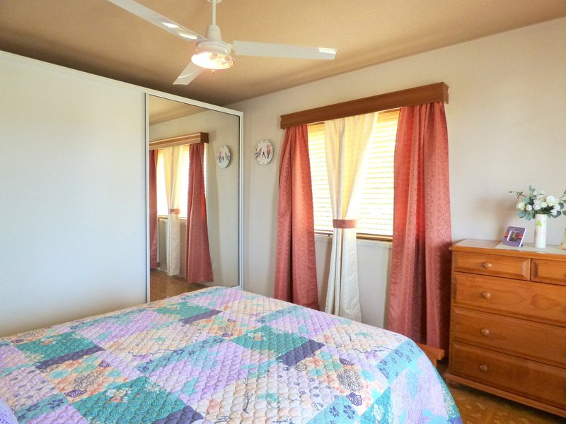 Photo - 1 Nerida Ct , Clontarf QLD 4019 - Image 11