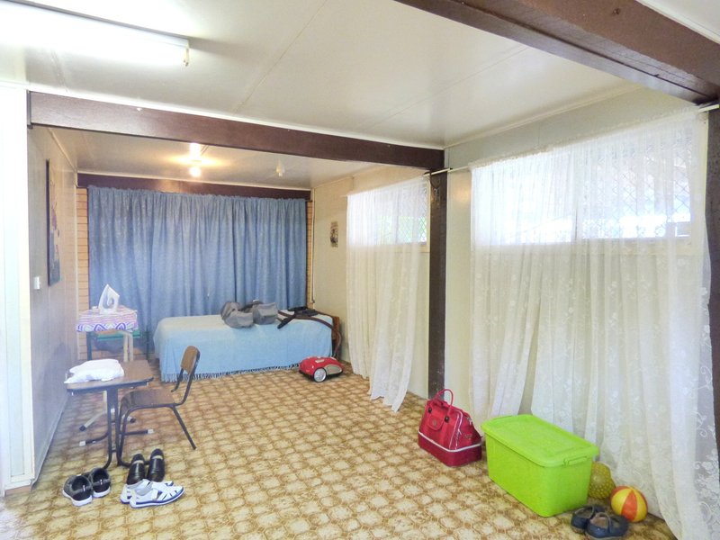 Photo - 1 Nerida Ct , Clontarf QLD 4019 - Image 17