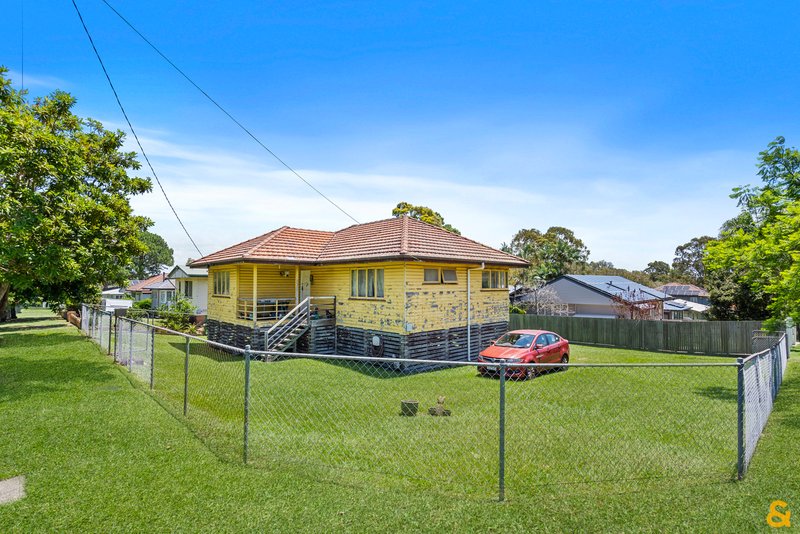 Photo - 1 Nevis Street, Manly West QLD 4179 - Image 4