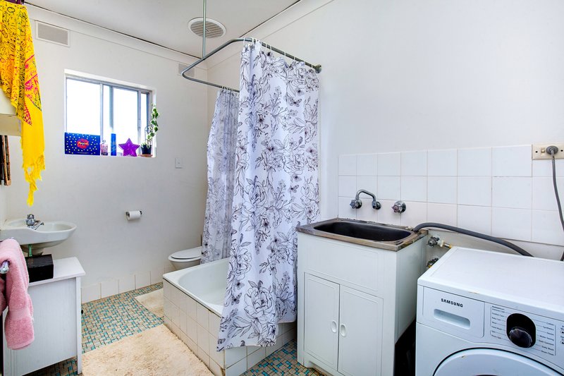 Photo - 1 Newton Avenue, Clovelly Park SA 5042 - Image 16