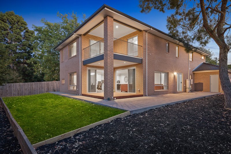 Photo - 1 Newton Grove, Glen Waverley VIC 3150 - Image 11