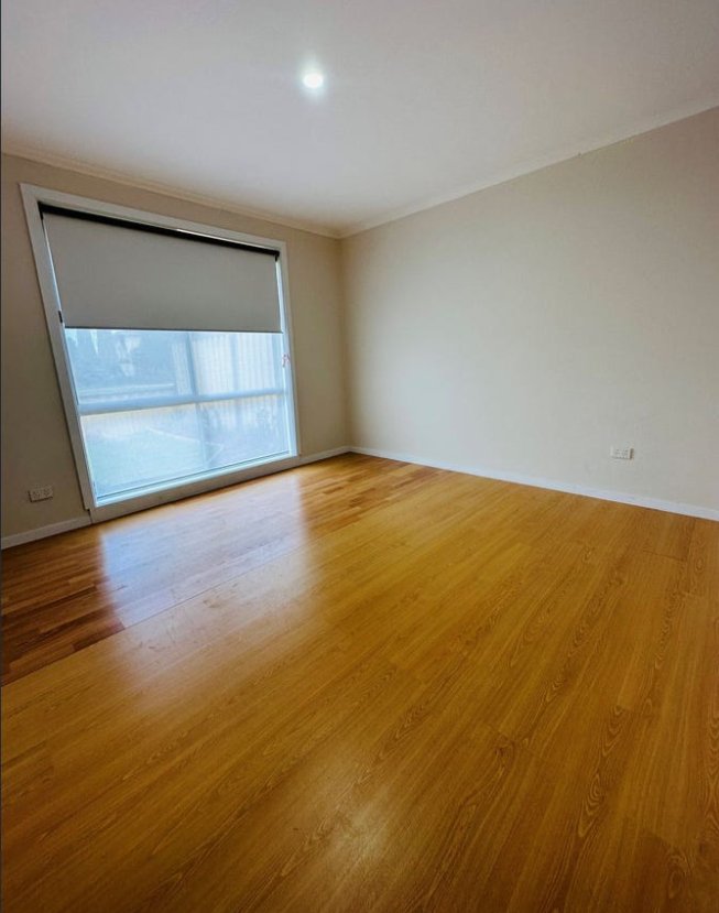 Photo - 1 Nicholas Street, Epping VIC 3076 - Image 4