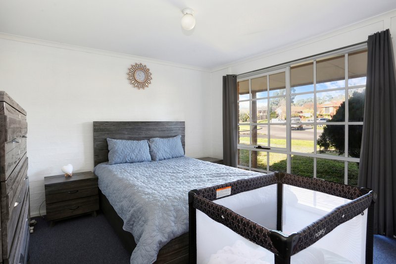 Photo - 1 Nicholson Crescent, Meadow Heights VIC 3048 - Image 9