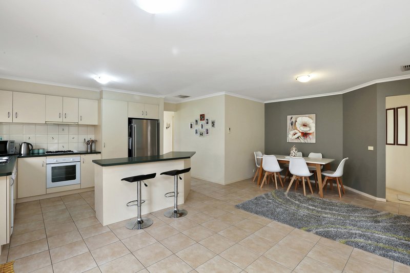 Photo - 1 Nilaur Place, Lara VIC 3212 - Image 4