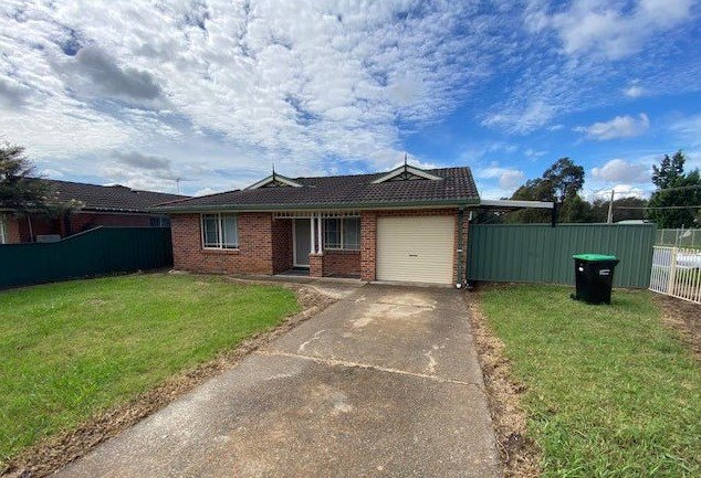 1 Nimbin Avenue, Hoxton Park NSW 2171