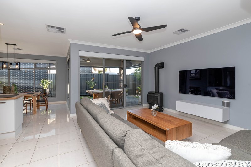 Photo - 1 Nimitz Street, Henley Beach South SA 5022 - Image 4