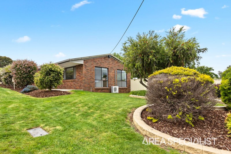 Photo - 1 Noel Court, Leongatha VIC 3953 - Image 2