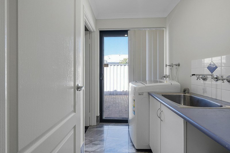 Photo - 1 Nolan Avenue, Southern River WA 6110 - Image 14