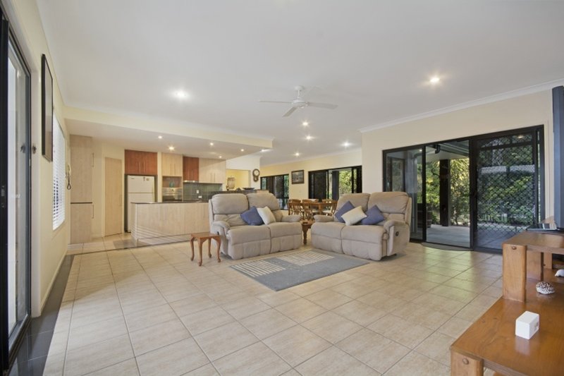 Photo - 1 Noosa Banks Drive, Tewantin QLD 4565 - Image 2