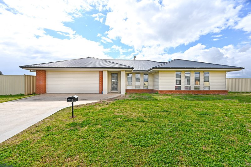 1 Norman Close, Leeton NSW 2705