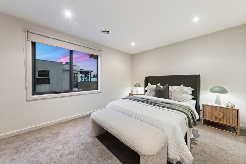 Photo - 1 Oaks Lane, Pakenham VIC 3810 - Image 11