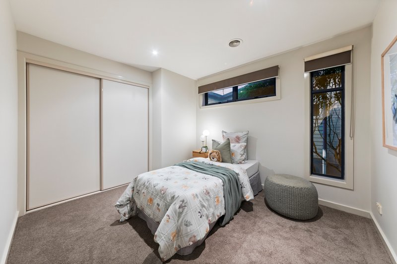 Photo - 1 Oaks Lane, Pakenham VIC 3810 - Image 15