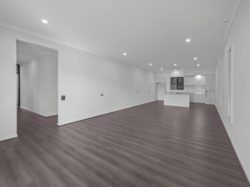Photo - 1 Oaky Street, Donnybrook VIC 3064 - Image 8