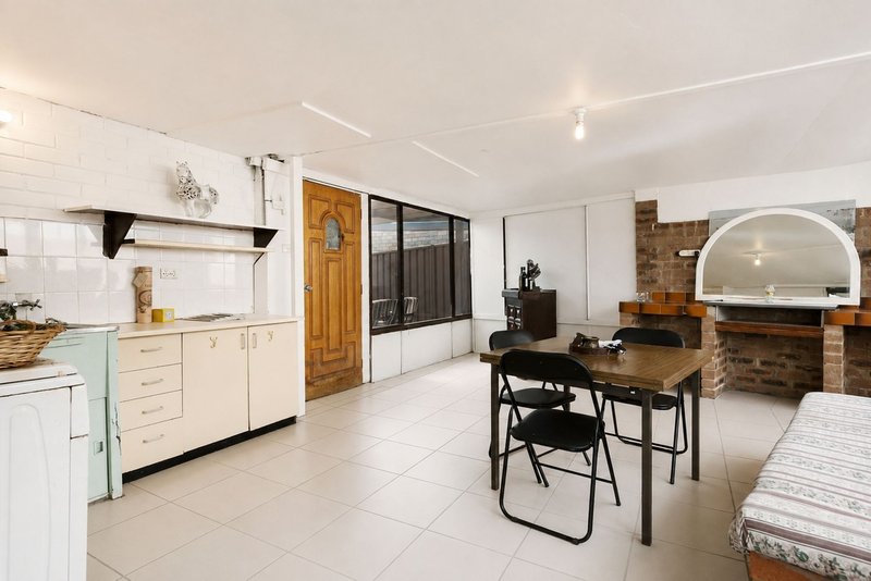 Photo - 1 Occupation Road, Kyeemagh NSW 2216 - Image 9