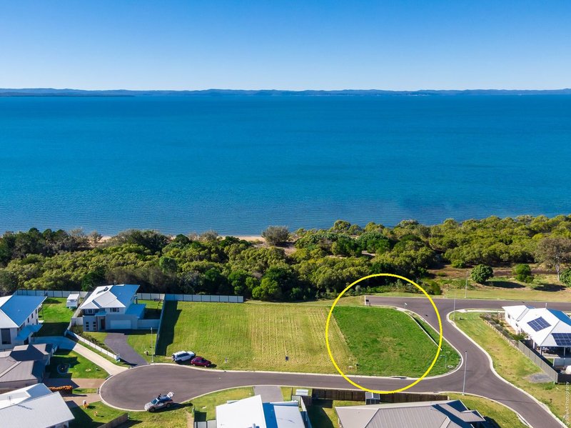 Photo - 1 Oceanfront Court, Urangan QLD 4655 - Image 2