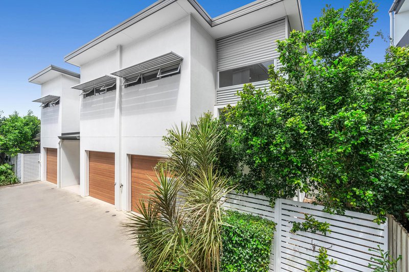 Photo - 1 of 15 Fox Street, Wynnum QLD 4178 - Image