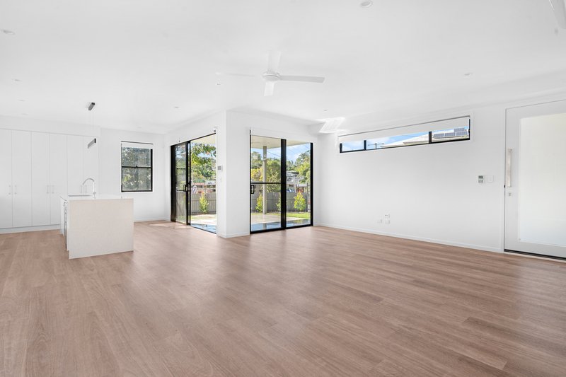 Photo - 1 Olola Street, Mount Gravatt East QLD 4122 - Image 6