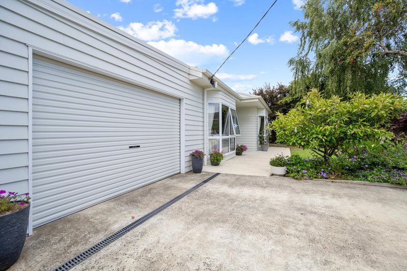 Photo - 1 Olympic Court, Leongatha VIC 3953 - Image 3