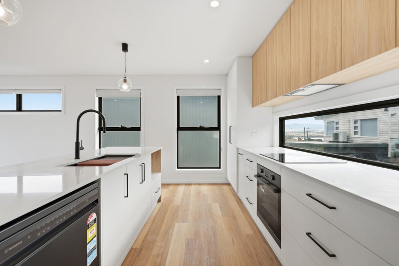 Photo - 1 or 2/10 Vancouver Street, Midway Point TAS 7171 - Image 7