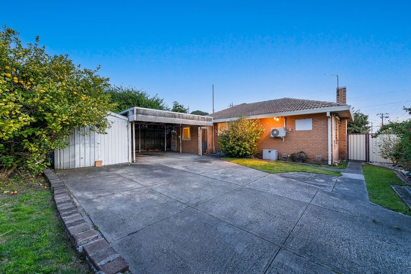 Photo - 1 Orloff Street, Keysborough VIC 3173 - Image 9