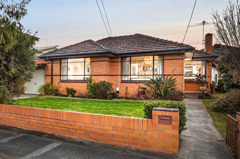 1 Osullivan Court, Fawkner VIC 3060