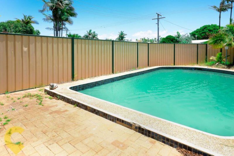 Photo - 1 Otama Court, Warana QLD 4575 - Image 2