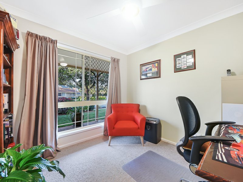 Photo - 1 Oxford Crescent, Bridgeman Downs QLD 4035 - Image 15