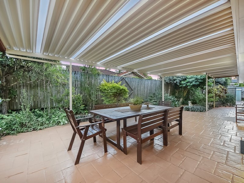 Photo - 1 Oxford Crescent, Bridgeman Downs QLD 4035 - Image 17