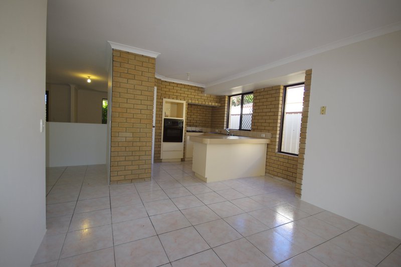 Photo - 1 Pagoda Gardens, Mirrabooka WA 6061 - Image 4