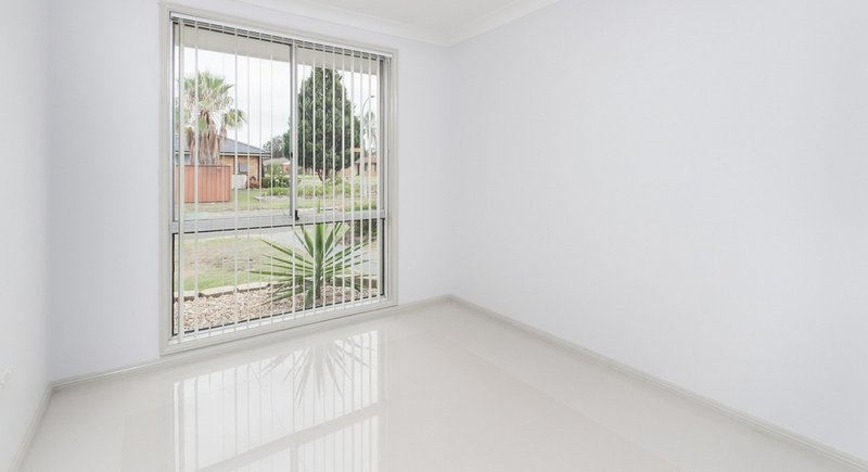 Photo - 1 Palena Crescent, St Clair NSW 2759 - Image 6