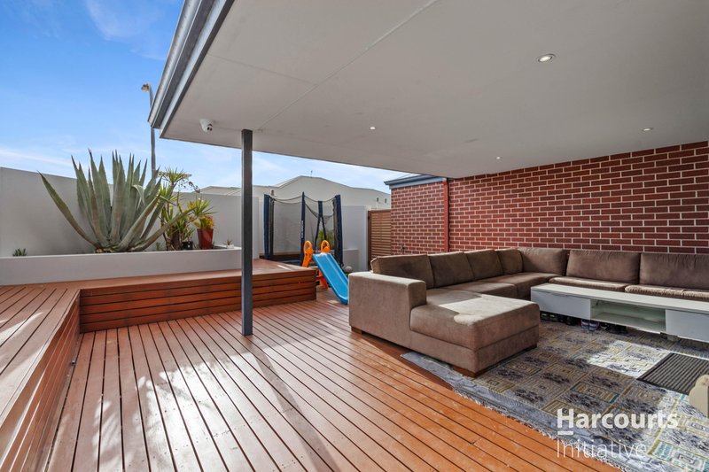 Photo - 1 Pallarup Crescent, Ellenbrook WA 6069 - Image 22