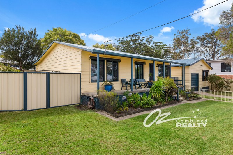 1 Pangari Crescent, St Georges Basin NSW 2540