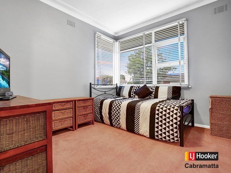 Photo - 1 Panorama Avenue, Cabramatta NSW 2166 - Image 5