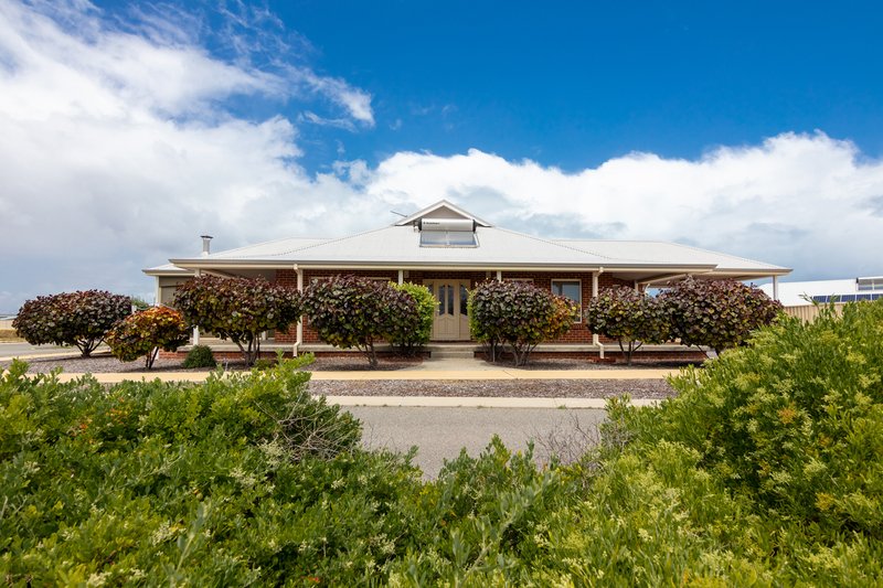 1 Parakeet Bend, Jurien Bay WA 6516