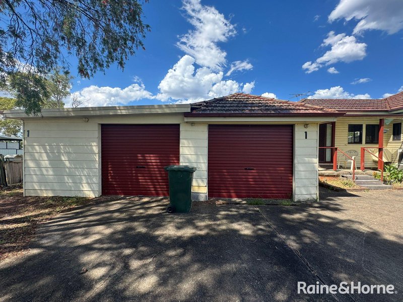 Photo - 1 Pardalote Street, Ingleburn NSW 2565 - Image 2