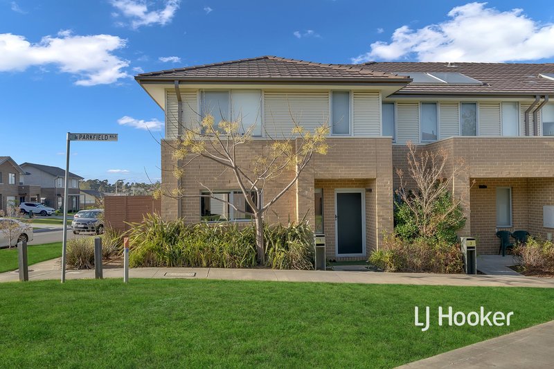 Photo - 1 Parkfield Walk, Westmeadows VIC 3049 - Image 2